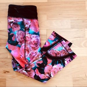Lululemon Floral crops